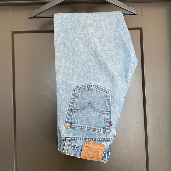 Vintage Levi's 560 Straight Leg Jeans 100% Cotton - Picture 2 of 13